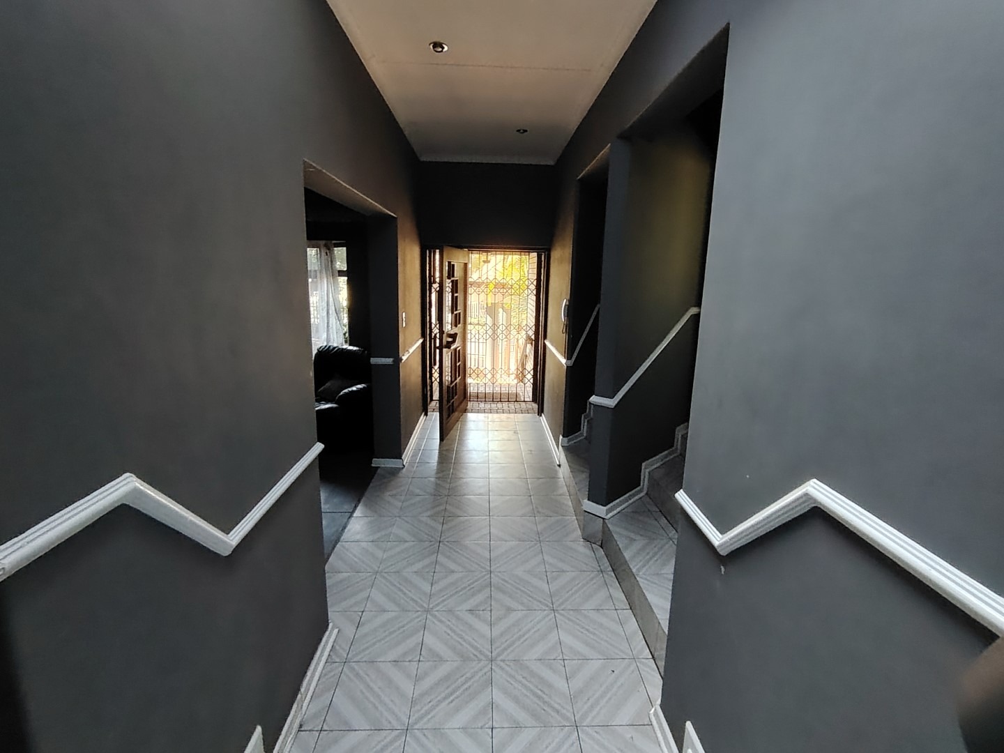 5 Bedroom Property for Sale in Safari Gardens North West